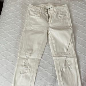 American Eagle White Jegging Crop